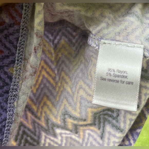 Purple Funky Print Top XS Jennifer Lopez Stretchy Soft Fun Short Sleeve Shirt - Picture 11 of 12